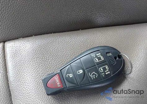 2013 Chrysler Town & Country Touring from USA, damaged, VIN 2C4RC1BG6DR691299